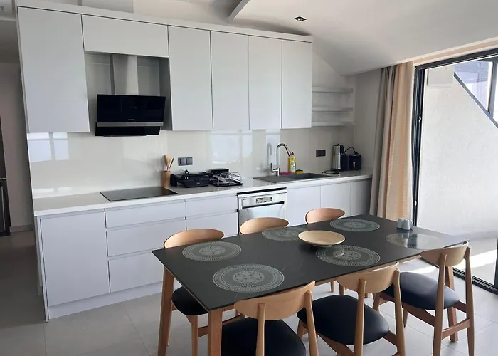 Lägenhetshotell Ulu Panorama 4*