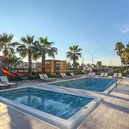Ulu Panorama Apartmanhotel 4*